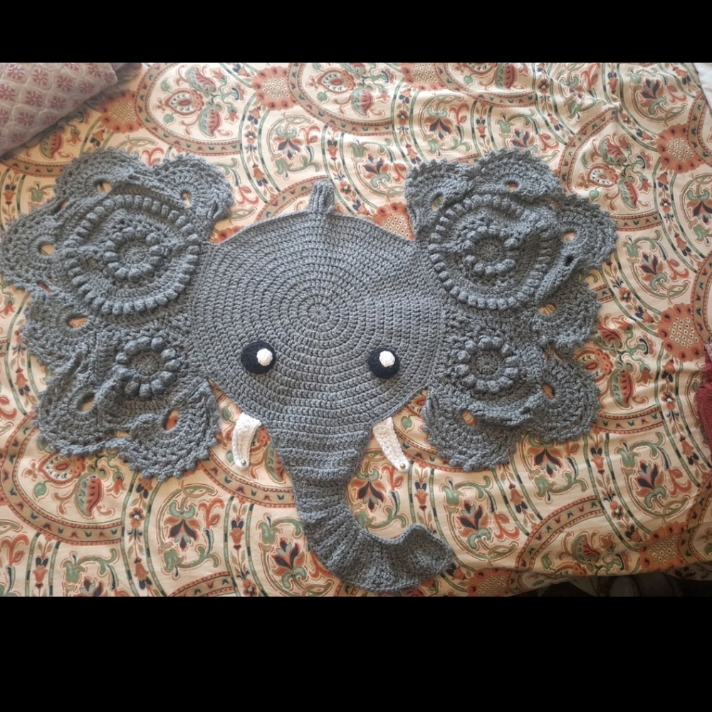 Elephant doily